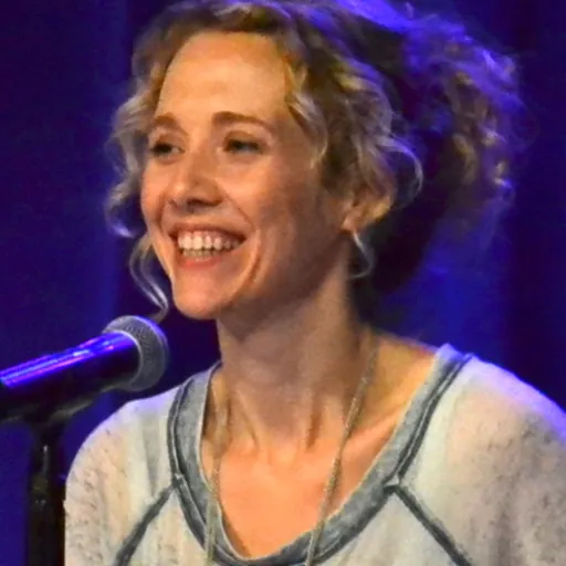 Portrait of Heather Nuhfer
