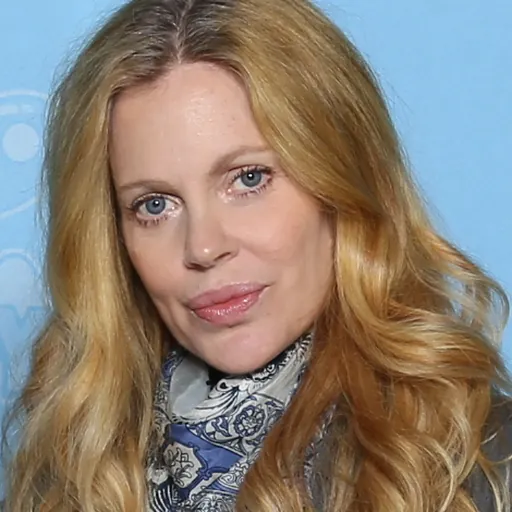 Portrait of Kristin Bauer van Straten