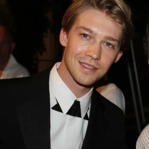 Portrait of Joe Alwyn