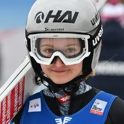 Portrait of Julia Mühlbacher