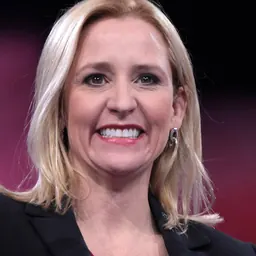 Portrait of Leslie Rutledge