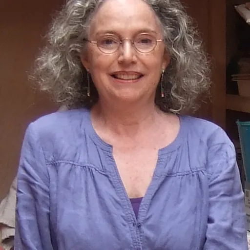 Portrait of Sara Holt