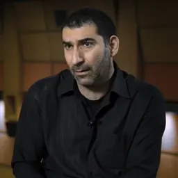 Portrait of Yannis Economides