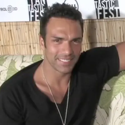Portrait of Darren Shahlavi