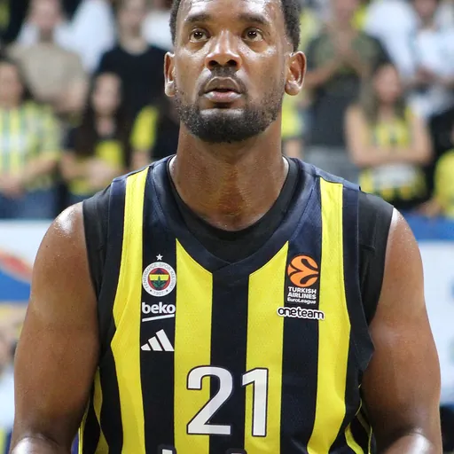 Portrait of Dyshawn Pierre