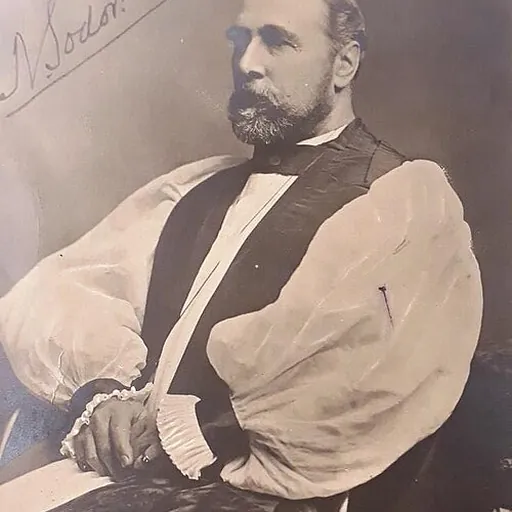 Portrait of Norman Straton