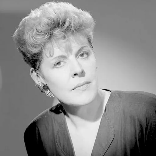 Portrait of Sylvie Joly