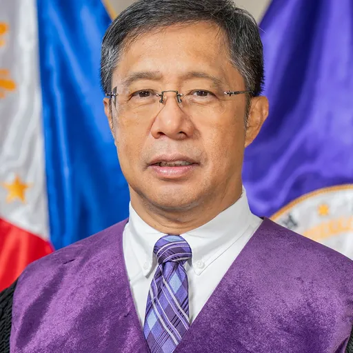 Portrait of Raul Villanueva