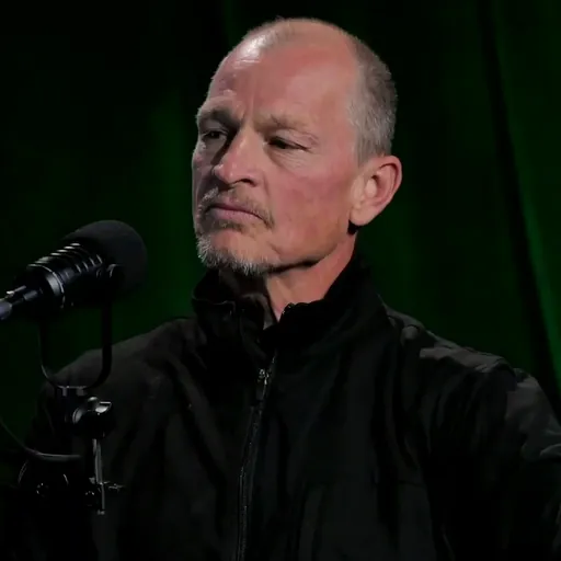 Portrait of Bob Bassen