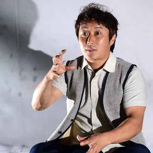Portrait of Kim Byung-man