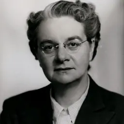 Portrait of Molly Bolton