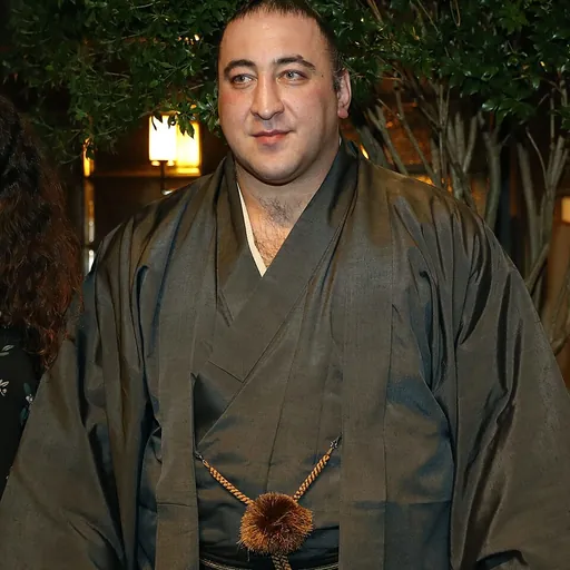 Portrait of Tochinoshin Tsuyoshi