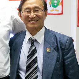 Portrait of Raymond Cho