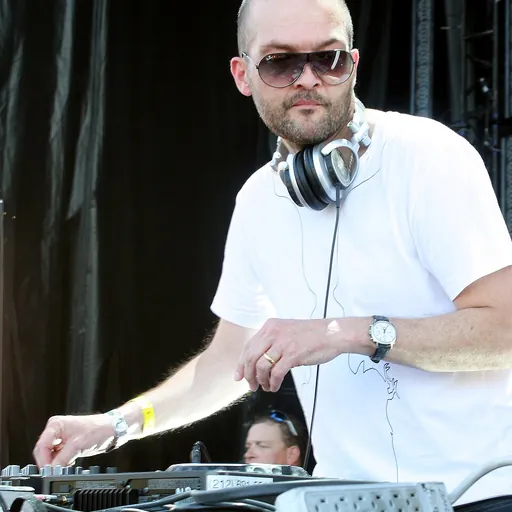 Portrait of Ben Watt