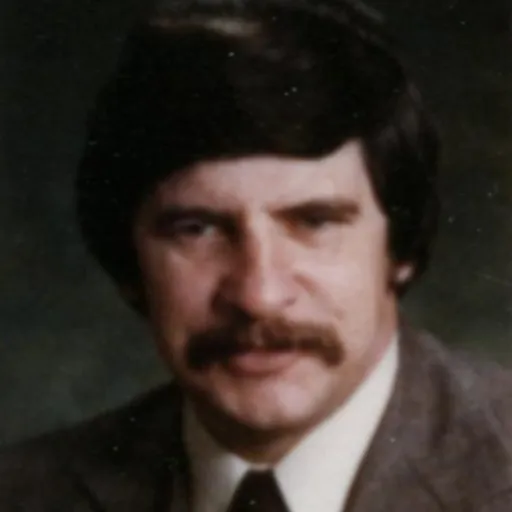 Portrait of Ron Hanna