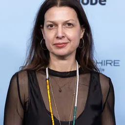 Portrait of Sara Mishara
