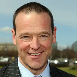 Portrait of Simon McDonald