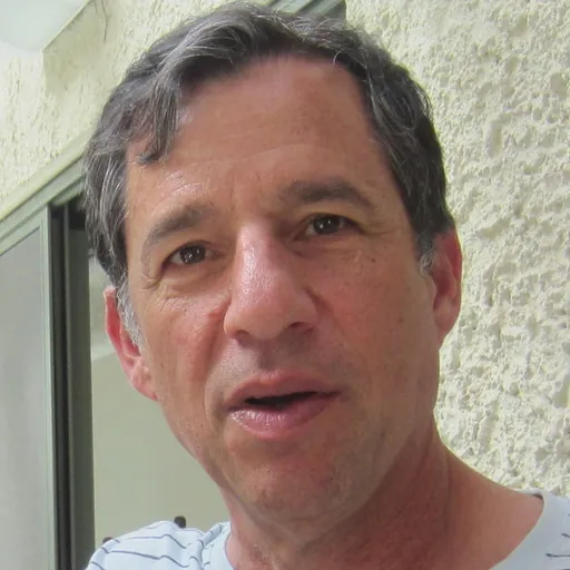 Portrait of Tzali Reshef