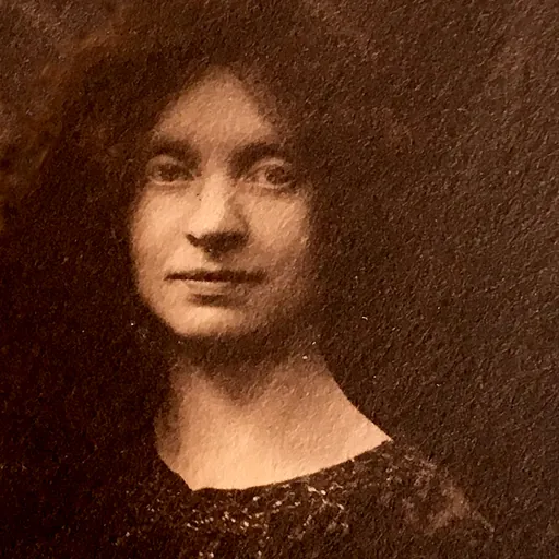 Portrait of Aline Réveillaud de Lens