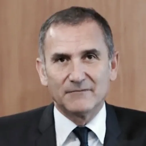 Portrait of Guy Mamou-Mani