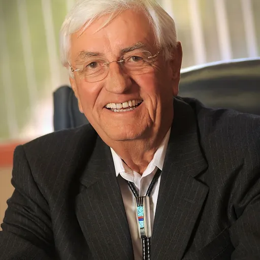 Portrait of Garrey Carruthers