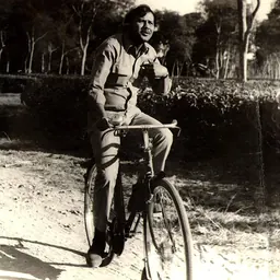 Portrait of Dhiru Bhuyan