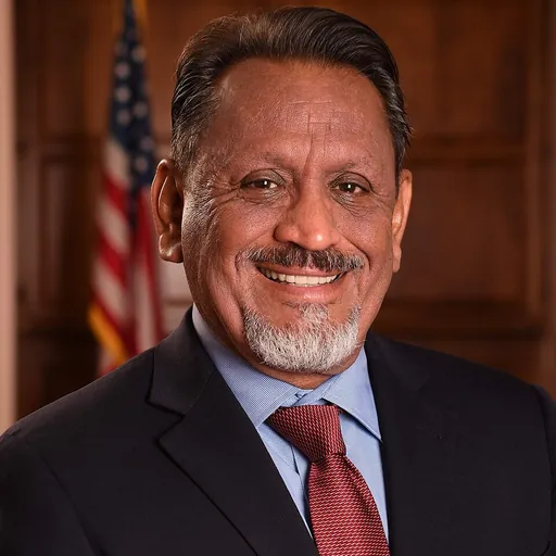 Portrait of Gil Cedillo