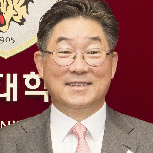 Portrait of Kim Dong-one