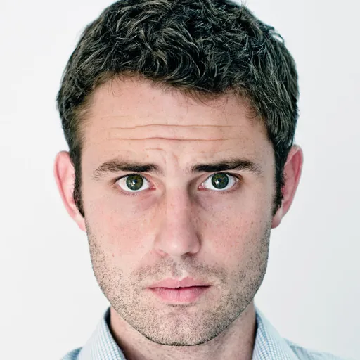 Portrait of Rob Whitworth