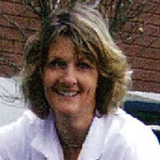 Portrait of Wendi Roe