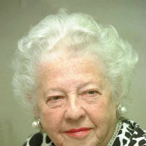 Portrait of Yehudit Huebner