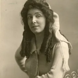 Portrait of Edythe Chapman