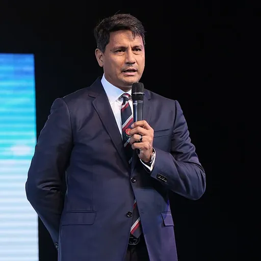 Portrait of Richard Gomez