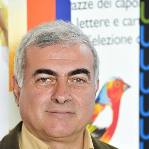 Portrait of Nikos Chrysogelos