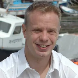 Portrait of Steve Gilbert