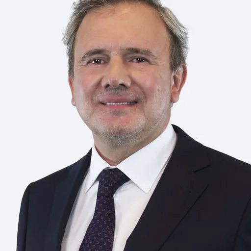 Portrait of Gustavo Sanhueza