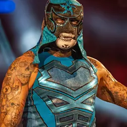 Portrait of Pentagón Jr., Rey Rojo y EL Mesías Vs. Hijo De Fantasma, Boy x Jr. y Texano Jr.