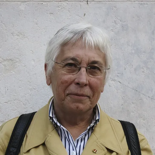 Portrait of Diana Andringa