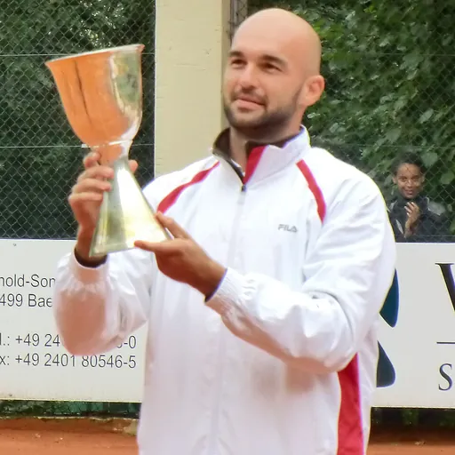 Portrait of Dominik Meffert