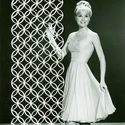 Portrait of Lynn Borden