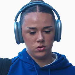Portrait of Niamh Peacock