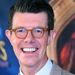 Portrait of Gavin Lee