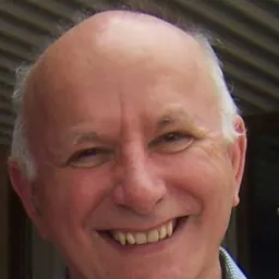 Portrait of Bob Stensholt