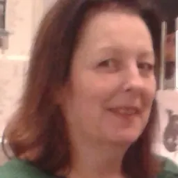 Portrait of Linda Amyot