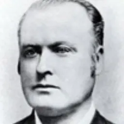 Portrait of Duncan Gillies