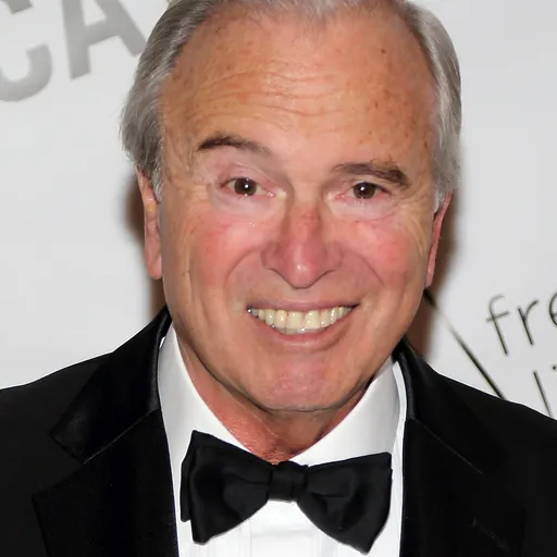 Portrait of Ken Auletta