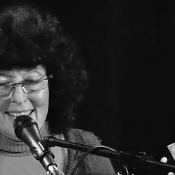 Portrait of Linda Perhacs