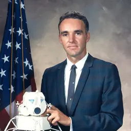 Portrait of Duane Graveline