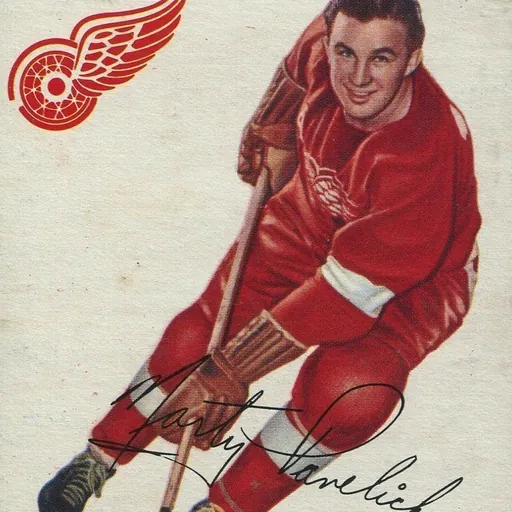 Portrait of Marty Pavelich