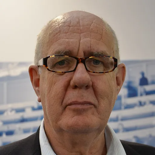 Portrait of Bo Bernhardsson